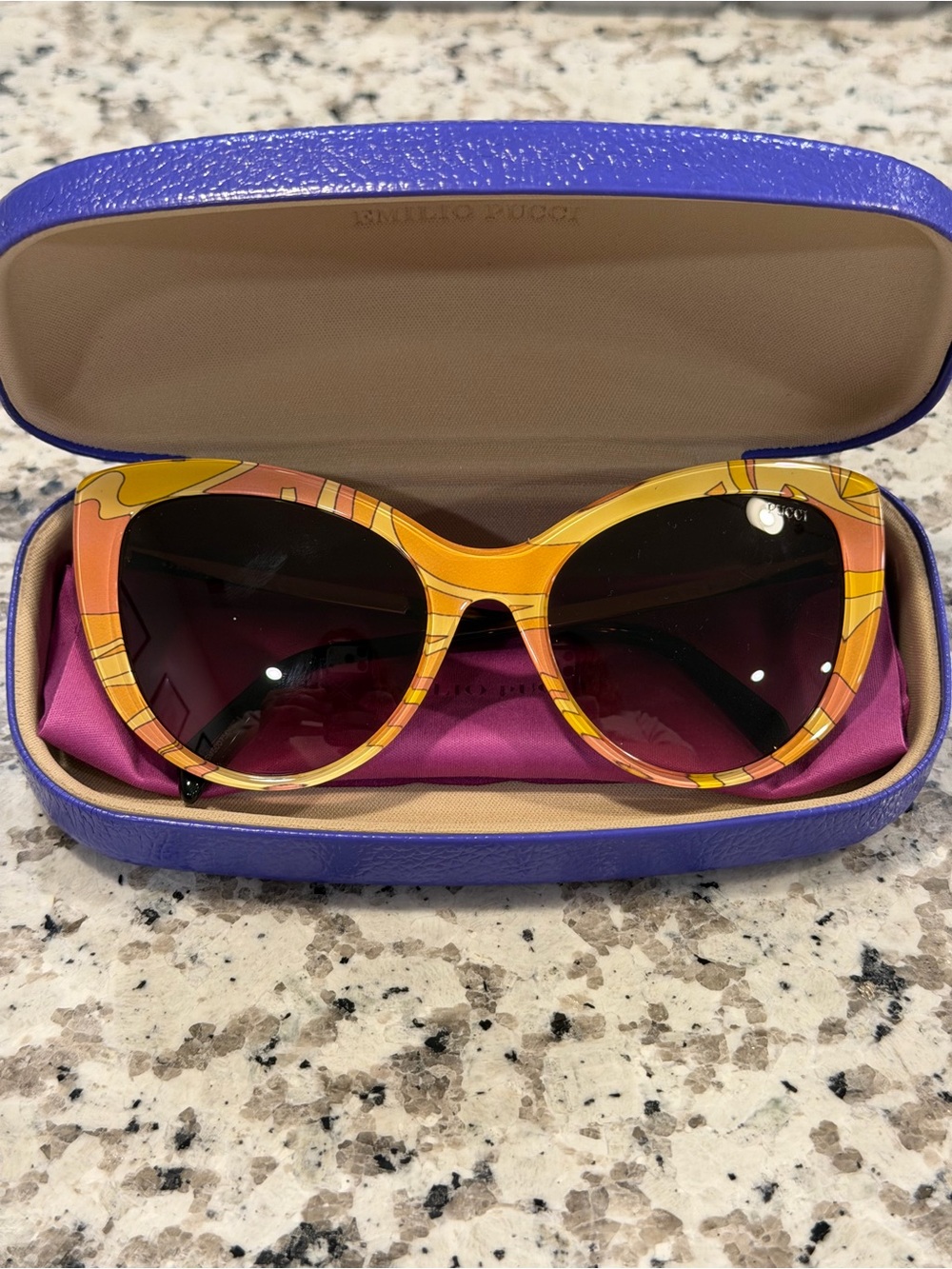 Emilio Pucci Yellow and Pink Patterned Cat-Eye Sunglasses - Picture 4 of 5